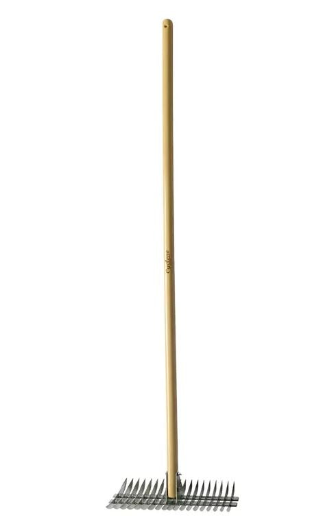 Timber Handle Thatching Rake – trueblueturf